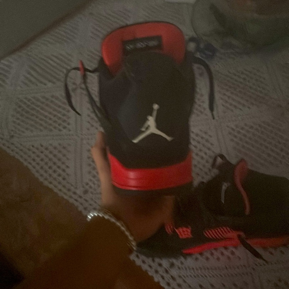 I’m selling red thunders trying to get rid of them quick